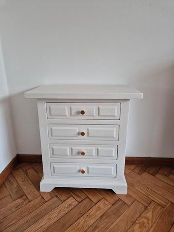 Refurbished ladekastje beschikbaar voor biedingen