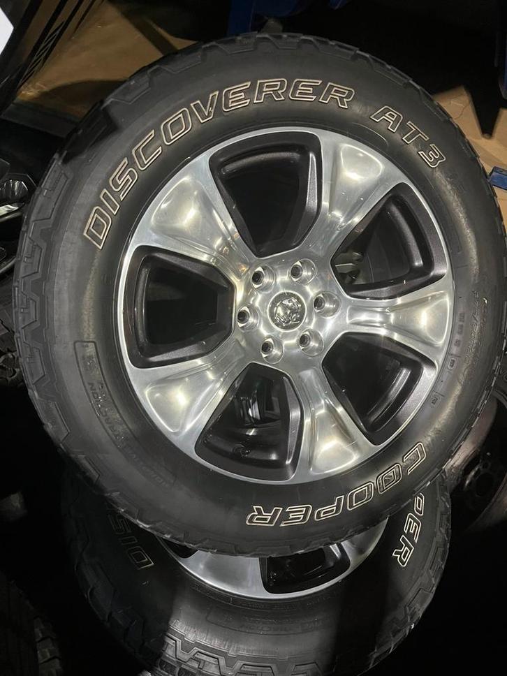 20 inch 6x139.7 dodge ram velgen banden ram 1500 ram1500, Auto-onderdelen, Carrosserie, Dodge, Voor, Achter, Links, Rechts, Ophalen of Verzenden