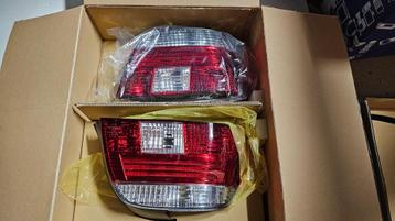 Achterlicht set helder rood BMW 5-serie E39 sedan 1223099 beschikbaar voor biedingen