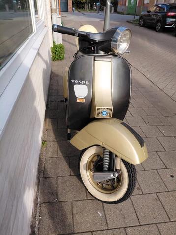 vespa px125 bj 1983 met alle Spaanse incl papieren volledig  beschikbaar voor biedingen