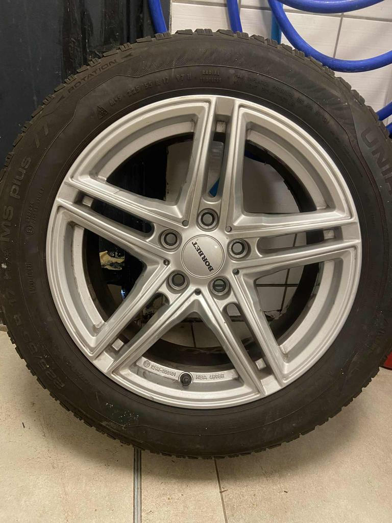 4 pneus hiver 225/55 et jantes 17", Enlèvement