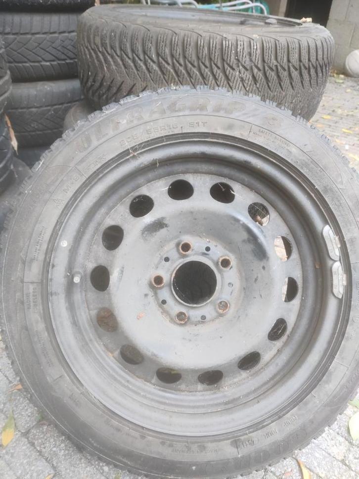 bmw e90 e91 f30 f31 winterbanden, Auto-onderdelen, Banden en Velgen, Velg(en), Winterbanden, Ophalen