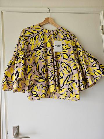 Essentiel Antwerp blouse. 