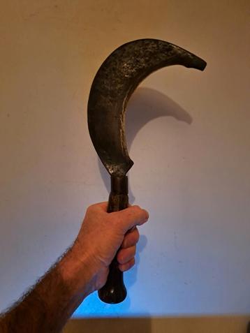 Aiguiseur en acier à ressort

Couteau à noix de coco / Aigui beschikbaar voor biedingen