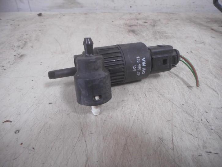 RUITENSPROEIERPOMP VOOR + ACHTER Audi A3 (8L1) (1j6955651), Auto-onderdelen, Ruiten en Toebehoren, Audi, Gebruikt