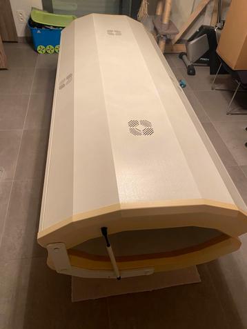 Zonnebank beschikbaar voor biedingen