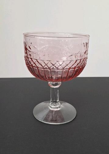 Art Deco ijscoupeglas beschikbaar voor biedingen