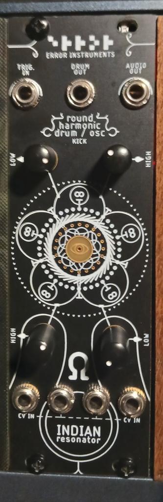 Indian resonator error instruments eurorack, Enlèvement ou Envoi, Comme neuf