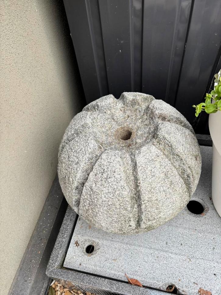 Stenen fontein, Tuin en Terras, Waterpartijen en Fonteinen, Zo goed als nieuw, Fontein, Ophalen