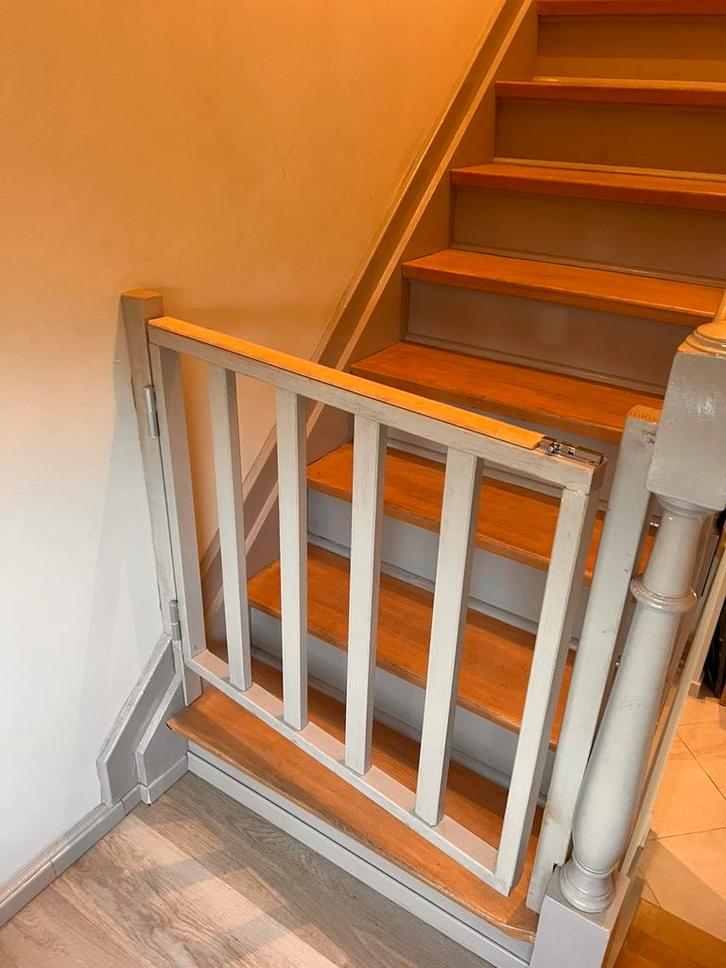 Barriere de securite en bois, Kinderen en Baby's, Traphekjes, Gebruikt, Klemhekje, Hout, Ophalen