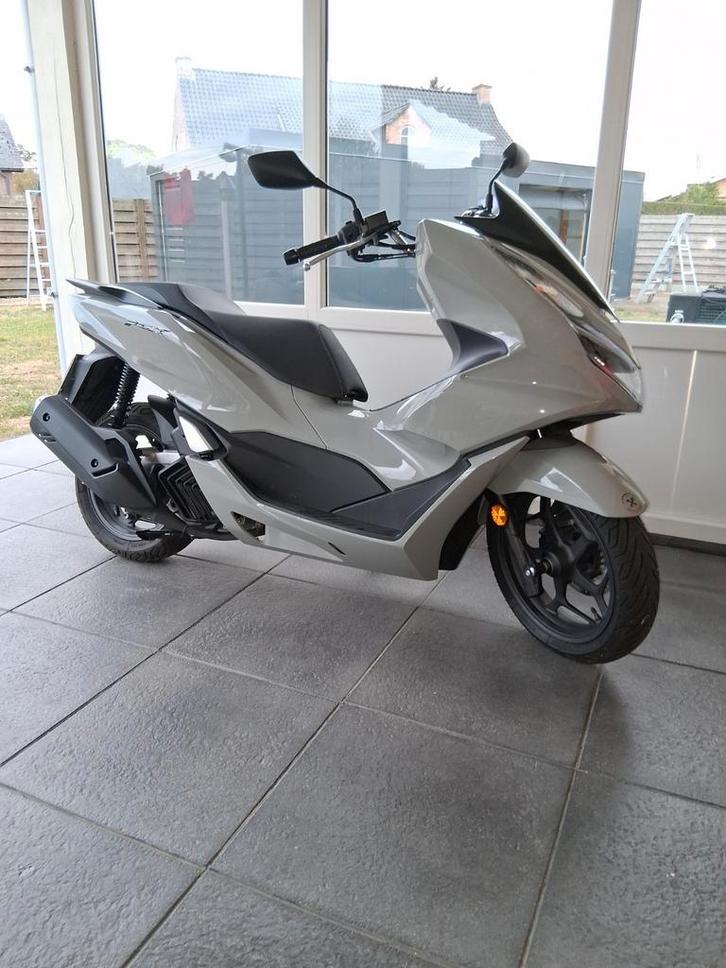 Honda pcx 125 2023, Motoren, Motoren | Honda, Particulier, ABS, Traction Control, Ophalen