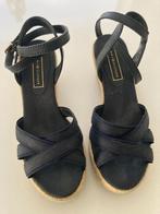 Tommy hilfiger sandalen maat 35,5, Tommy hilfiger, Blauw, Zo goed als nieuw, Sandalen of Muiltjes
