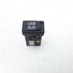 AUX/USB POORT Toyota Prius Plus (ZVW4) (01-2011/-), Gebruikt, Dhr. M. Roggen, Toyota, Marinus@Japoto.nl