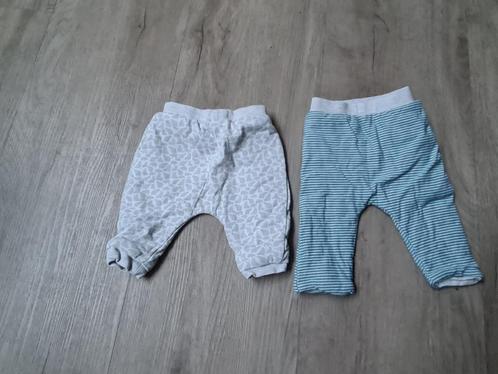 2 Pantalons réversibles (Obaïbi) 0-1 mois, Enfants & Bébés, Vêtements de bébé | Taille 50, Comme neuf, Garçon ou Fille, Pantalon