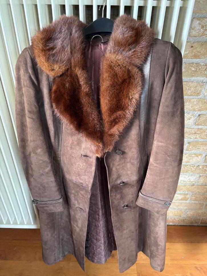 Klassieke lange winterjas in daim met pelsen kraag, Kleding | Dames, Jassen | Winter, Gedragen, Maat 36 (S), Bruin, Ophalen