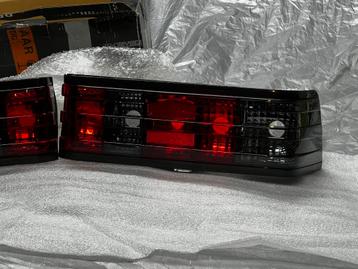 Mercedes 190 W201 Smoke Crystal achterlichten beschikbaar voor biedingen