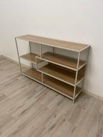 Wandkast, Ophalen, 100 tot 150 cm, Zo goed als nieuw, Metaal