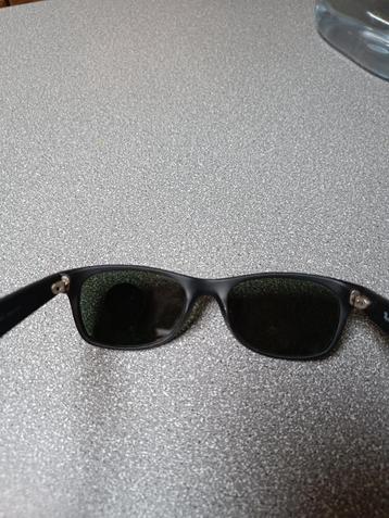 Lunette de soleil RAY-BAN