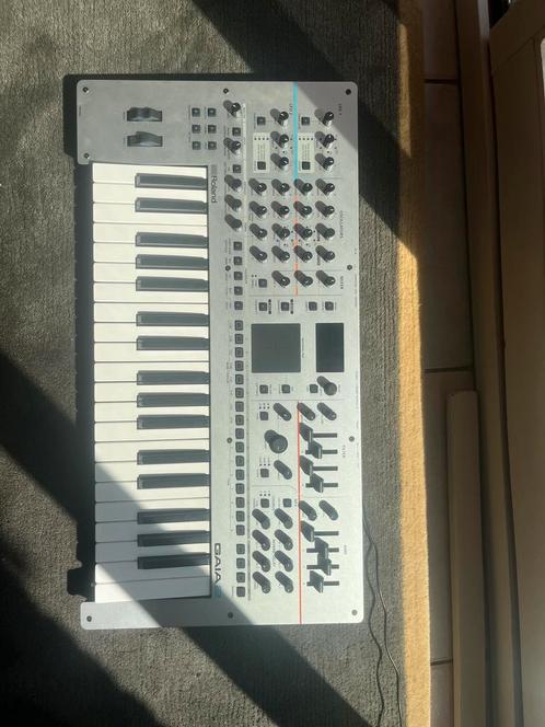 Roland Gaia 2, Muziek en Instrumenten, Synthesizers, Zo goed als nieuw, Roland, Ophalen