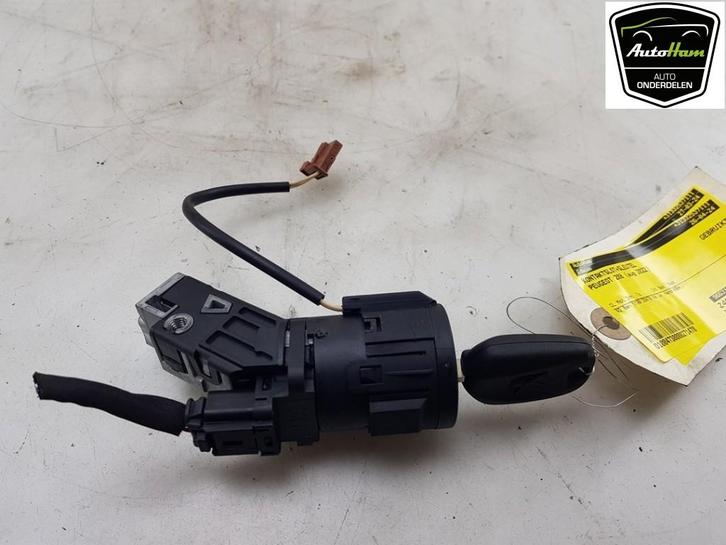 CONTACTSLOT + SLEUTEL Peugeot 208 II (UB / UH / UP), Auto-onderdelen, Overige Auto-onderdelen, Peugeot, Gebruikt