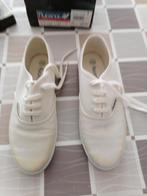 Witte stoffen schoenen, Ophalen of Verzenden, Zo goed als nieuw, Schoenen