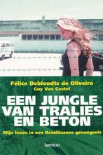 (b391) Een jungle van tralies en beton, Boeken, Verzenden, Gelezen