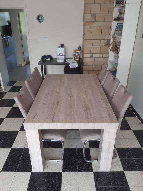 Moderne eettafel van RENO (6 tot 8 personen), Huis en Inrichting, Tafels | Eettafels, Nieuw, 100 tot 150 cm, 150 tot 200 cm, Vijf personen of meer