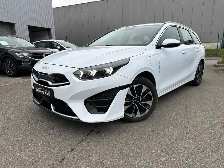 Kia Ceed SW 1.6 benz. +elektr. plug-in hybr, CARPLAY/ CAMERA, Auto's, Kia, Bedrijf, Te koop, (Pro) Cee d, ABS, Achteruitrijcamera