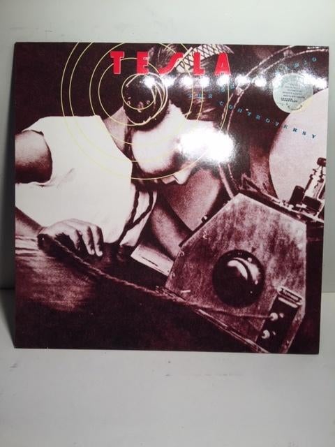 LP - Tesla - The Great Radio Controversy ( Vinyl ), Cd's en Dvd's, Vinyl | Rock, Zo goed als nieuw, Overige genres, 12 inch, Ophalen of Verzenden