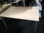 Eettafel in berge kleur, Huis en Inrichting, Tafels | Eettafels, Ophalen, 50 tot 100 cm, 100 tot 150 cm, Qw