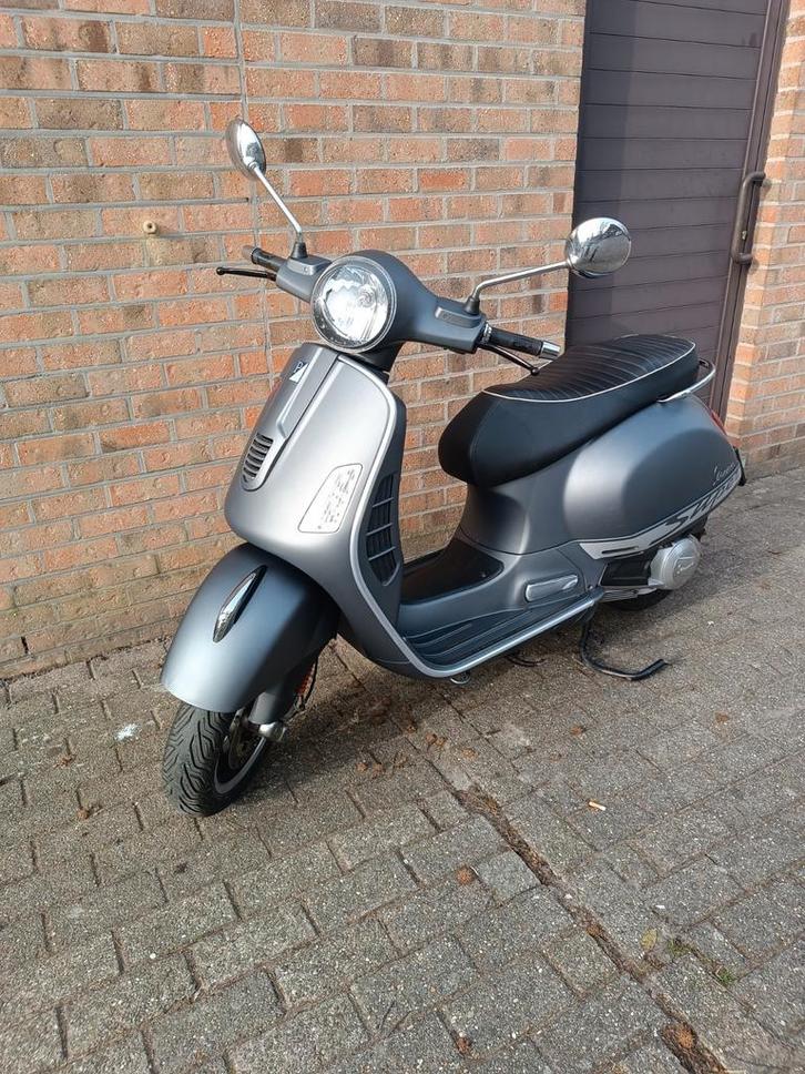 Vespa 125 gts Supersport, Fietsen en Brommers, Scooters | Vespa, Ophalen