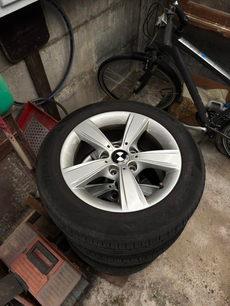 Bmw 16 inch velgen met zomerbanden, Enlèvement, Comme neuf