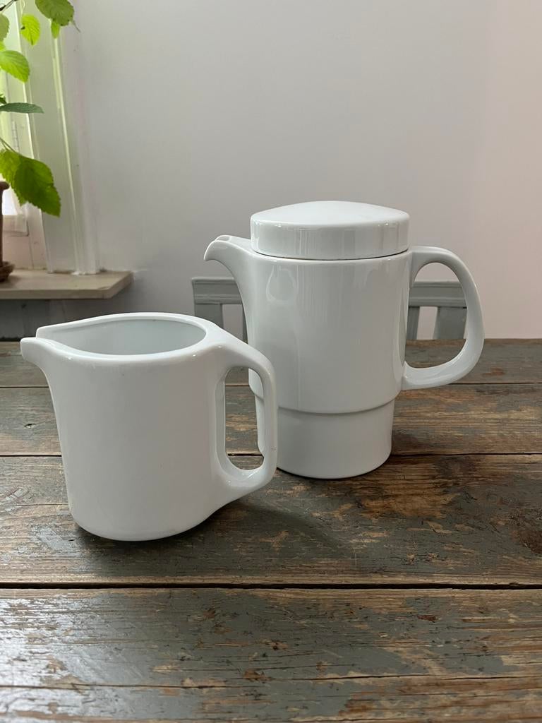 SERVIES THOMAS GERMANY KOFFIE EN MELK KAN POT LATTE, Huis en Inrichting, Keuken | Servies, Ophalen of Verzenden, Zo goed als nieuw