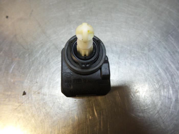 Koplampmotor van een Mercedes Sprinter (Sprinter 00-), Auto-onderdelen, Verlichting, Gebruikt, 3 maanden garantie, Ophalen of Verzenden