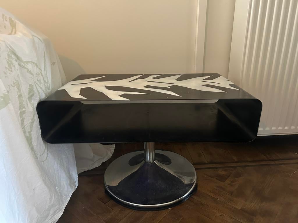 Retro bijzettafel metaal ronde voet, Huis en Inrichting, Tafels | Bijzettafels, Retro 70's, Gebruikt, Metaal of Aluminium, 55 tot 75 cm