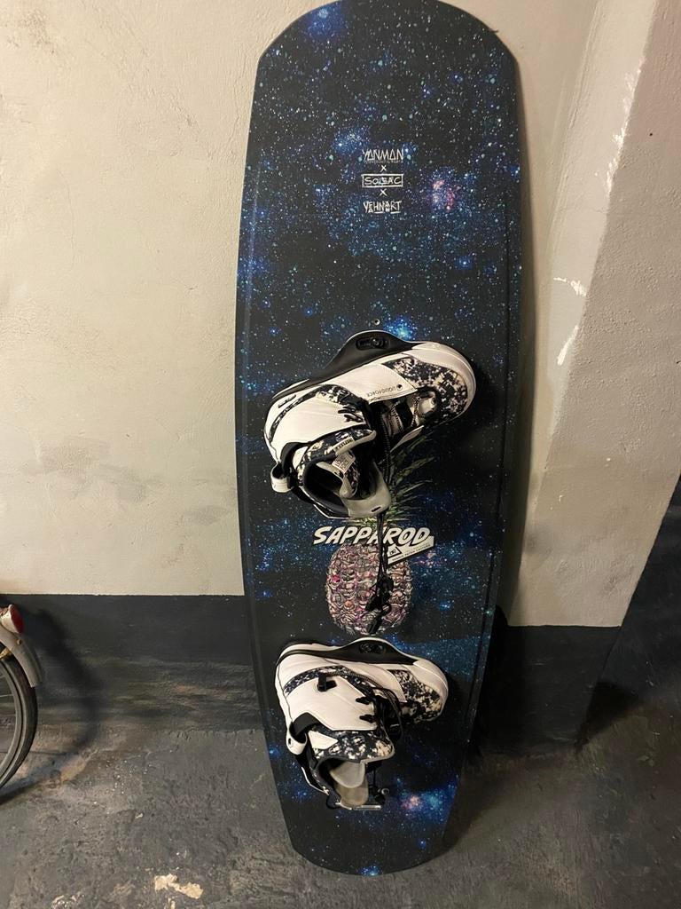 Dup wakeboard + Liquid Force boots, Watersport en Boten, Wakeboarden, Ophalen of Verzenden, Gebruikt