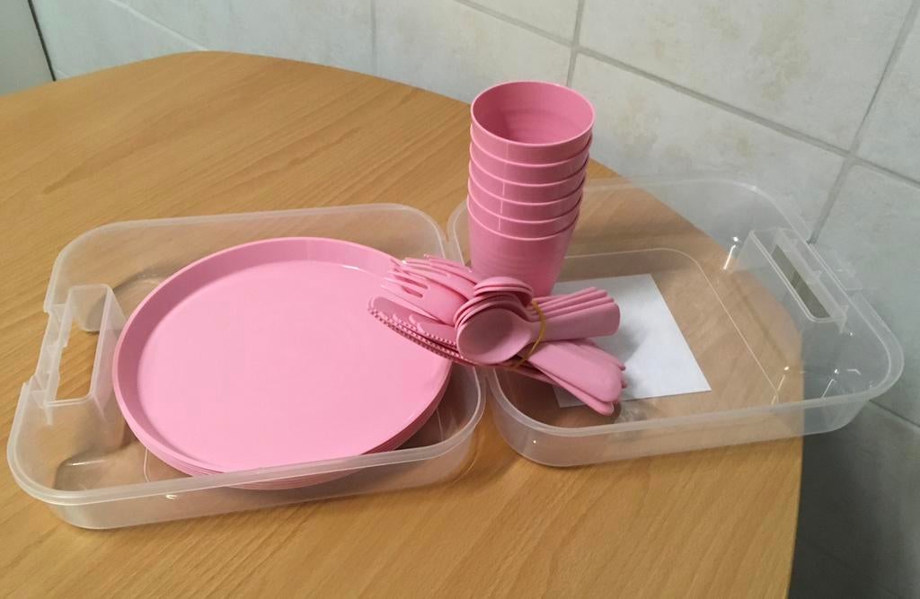 Bekers, borden & bestek in draagbare doos, Ophalen, Nieuw