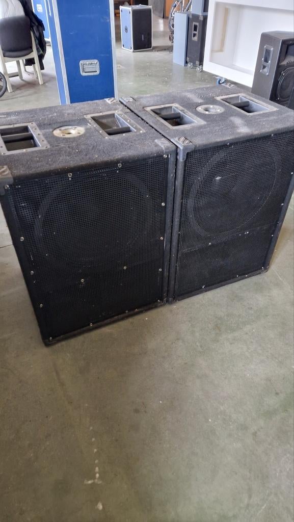 RCF ESW 1018 copy's, Musique & Instruments, Enlèvement