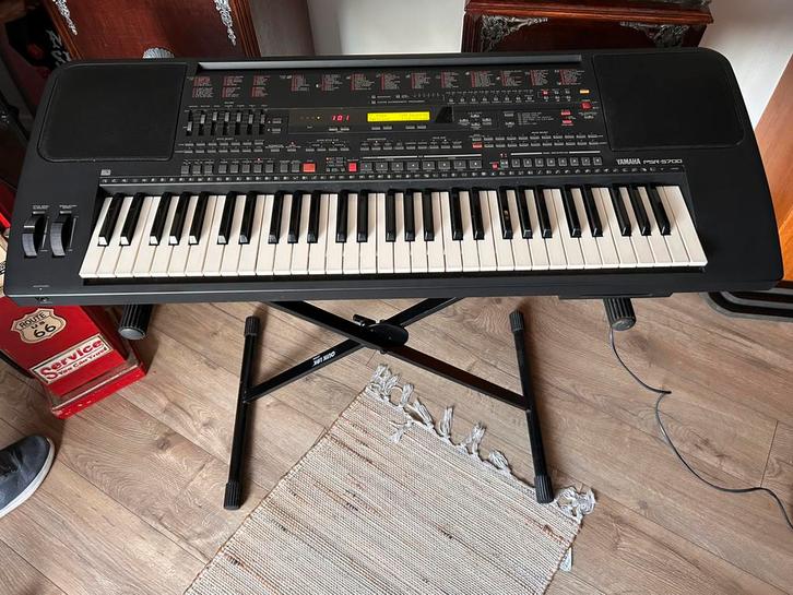 Elektronische keyboard Yamaha PSR 5700 1992, Musique & Instruments, Claviers, Comme neuf, 61 touches, Yamaha, Sensitif, Avec pied