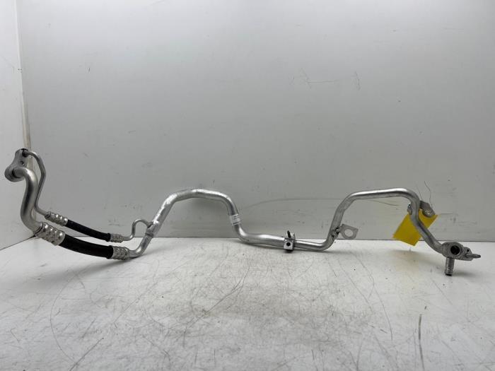 Tuyau clim d'un Mercedes GLA, Autos : Pièces & Accessoires, Autres pièces automobiles, Mercedes-Benz, Utilisé, 3 mois de garantie