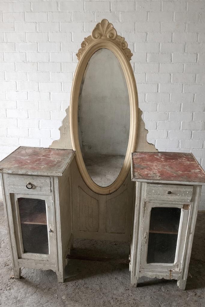 Vintage kaptafel met spiegel – opknapper, Huis en Inrichting, Tafels | Kaptafels, Zo goed als nieuw, Ophalen