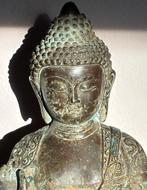 Grote oude Boeddha in gepatineerd brons uit China, Antiek en Kunst, Ophalen of Verzenden