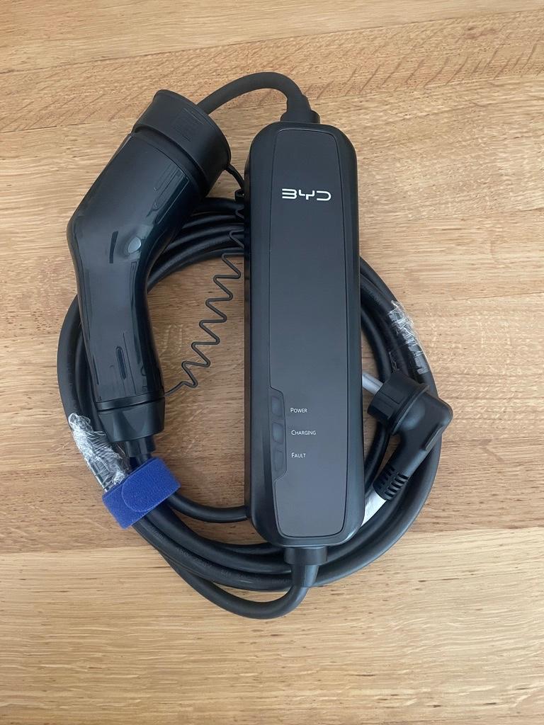 Originele BYD EV lader 230 V - 10A plug & play, Ophalen of Verzenden, Nieuw, Laadpaal en Laadkabel