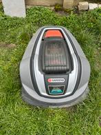 Robot tondeuse Gardena r70li + base, Enlèvement, Comme neuf