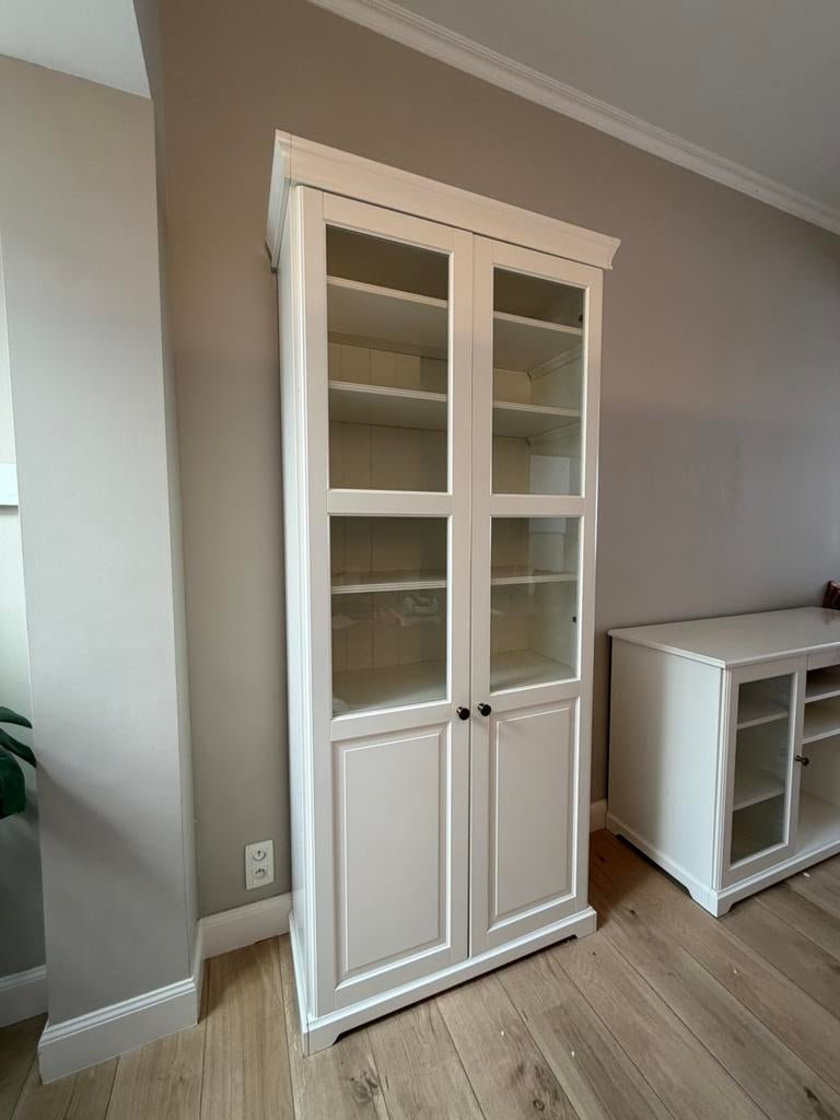 Liatorp boekenkast + dressoir, Ophalen, Zo goed als nieuw