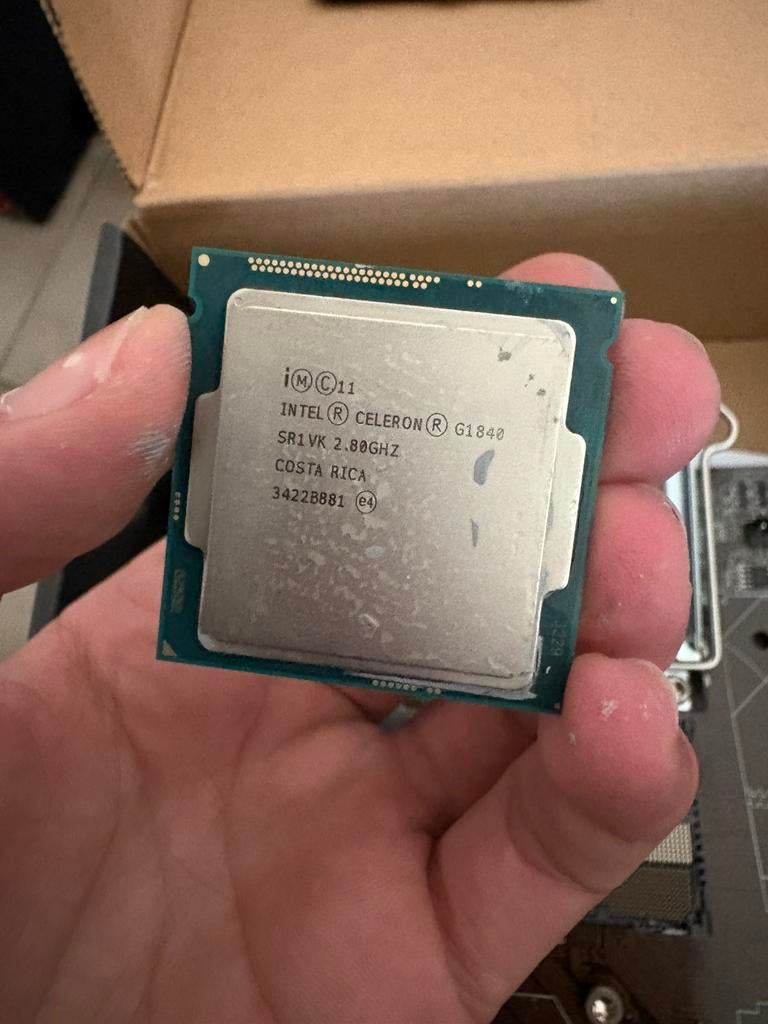 Intel processor + moederbord, Ophalen of Verzenden, Zo goed als nieuw