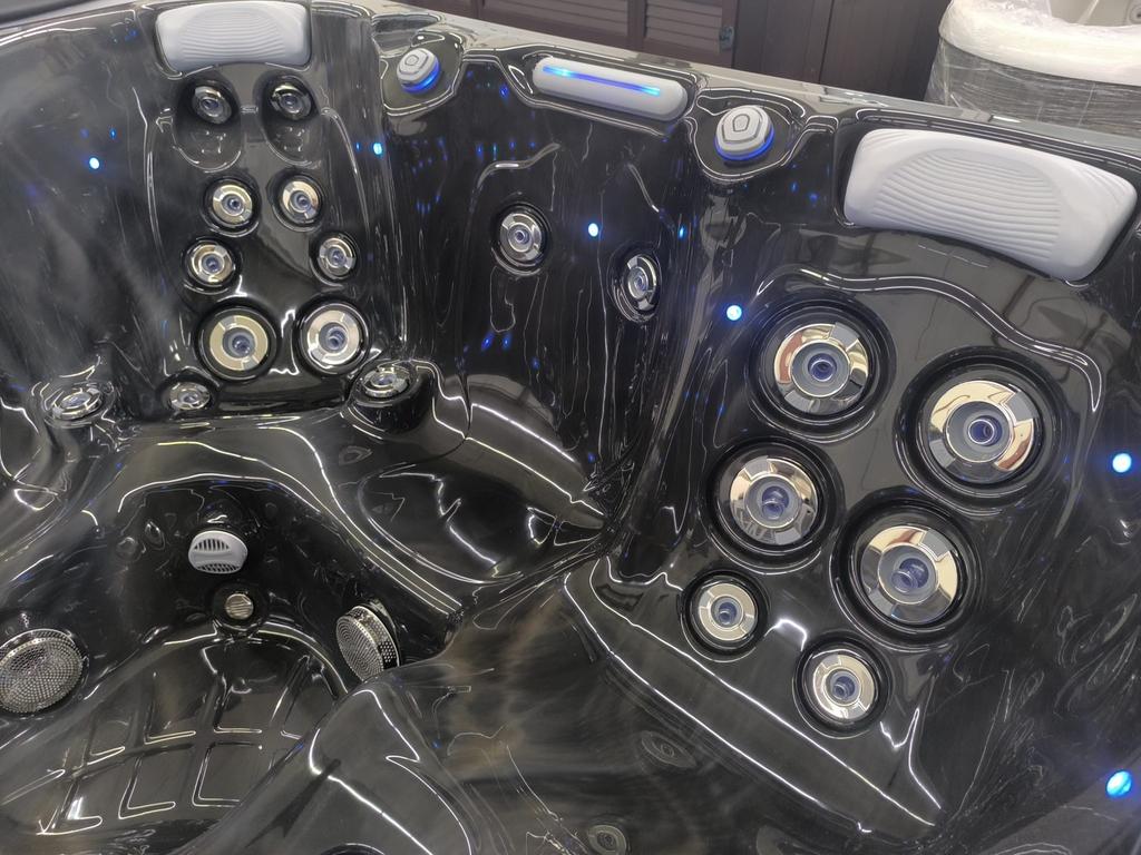 Jacuzzi Wellis Palermo, Jardin & Terrasse, Enlèvement ou Envoi, Comme neuf