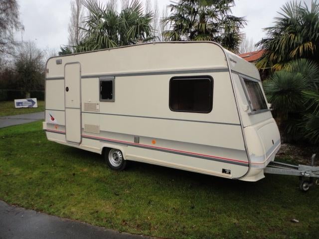 Burnster 4312 TN City bj.1994, Caravans en Kamperen, Vast bed, Treinzit, Particulier, Bürstner