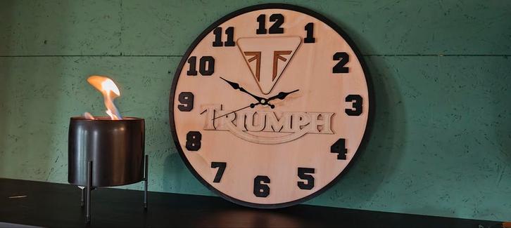 Horloge murale multiplex Triumph 3D, Maison & Meubles, Accessoires pour la Maison | Horloges, Horloge murale, Enlèvement ou Envoi