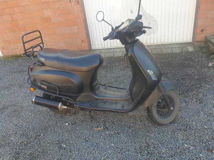 gts toscana a klasse, Vélos & Vélomoteurs, Vélomoteurs & Scooters bridés, Utilisé, Autres marques, Essence, Enlèvement